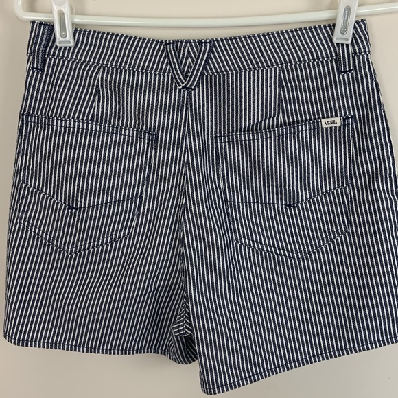 🌷VANS High Rise Navy Blue And White Striped Shorts Size 26 - Picture 5 of 10